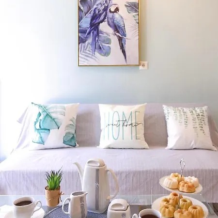 Cozy A Few Steps From The