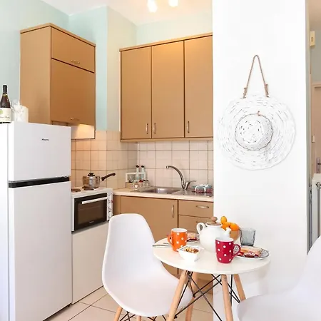 Cozy A Few Steps From The