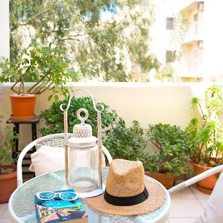 Cozy A Few Steps From The * Limenas Chersonisou